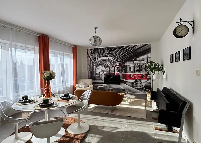 Apartment Vintage Station